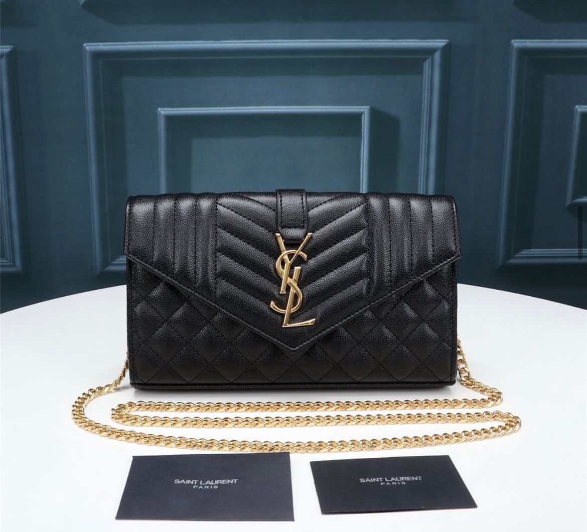 YSL BORSA ENVELOPE GRAIN DE POUDRE MIX MATELASSĂ BLACK